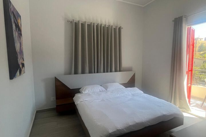 Room 3 of 45