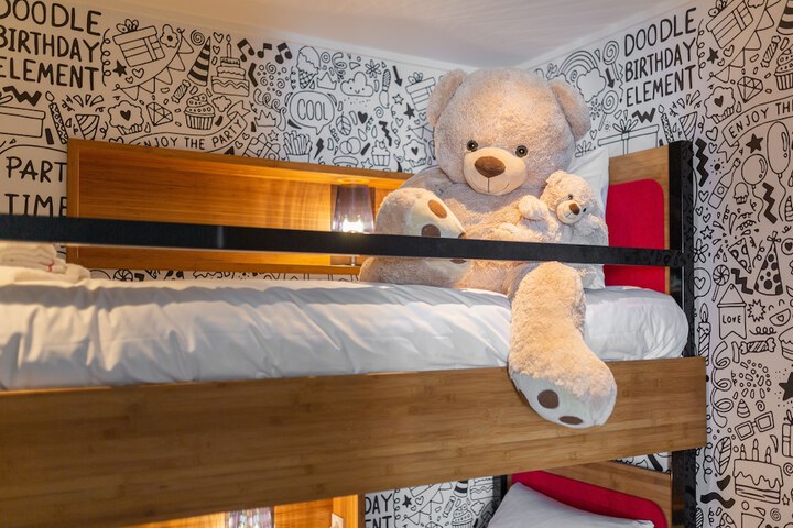 Room 20 of 65