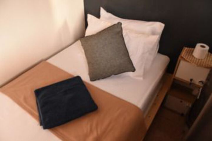 Room 6 of 23