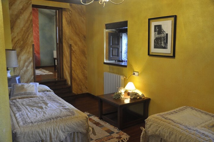 Room 13 of 65