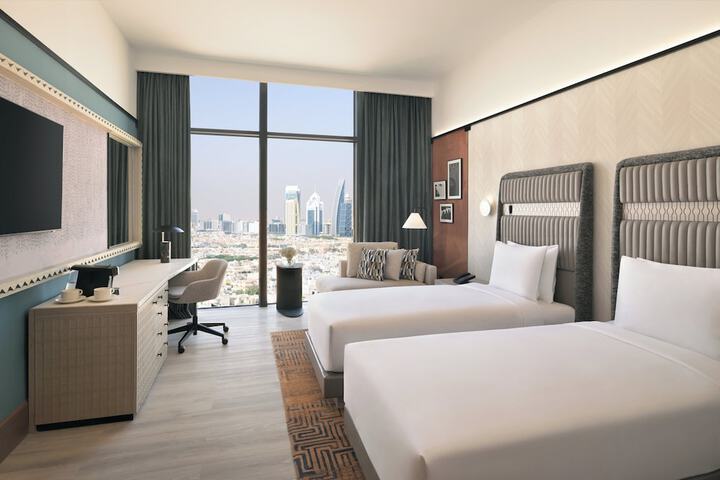 Room 8 of 38