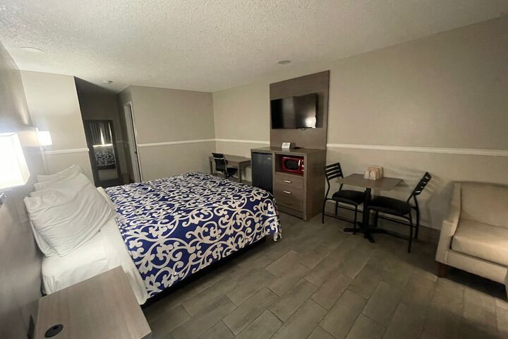 Room 4 of 21