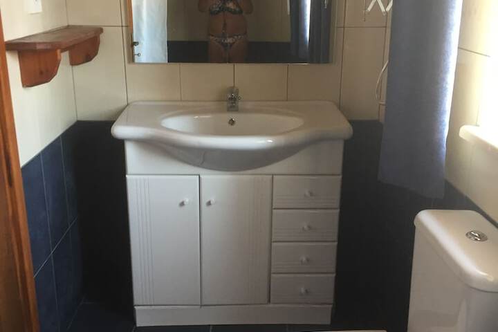 Room 8 of 35