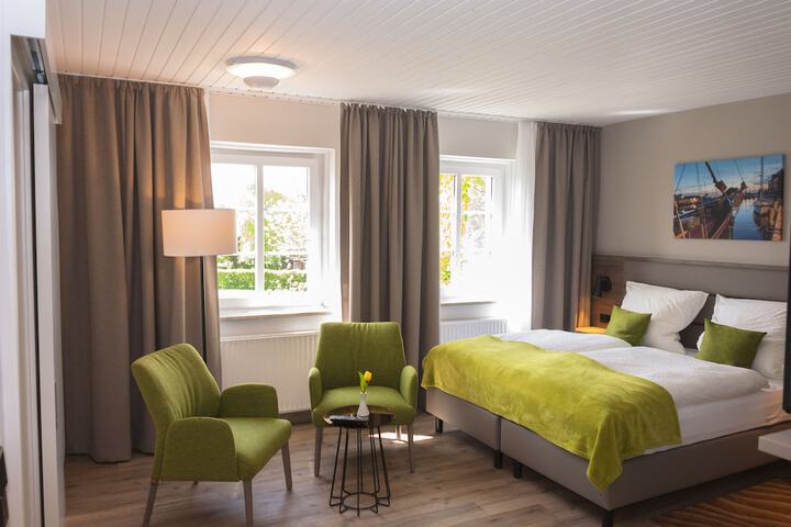 Room 2 of 21