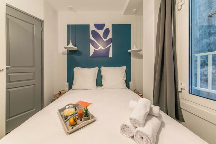 Room 14 of 185