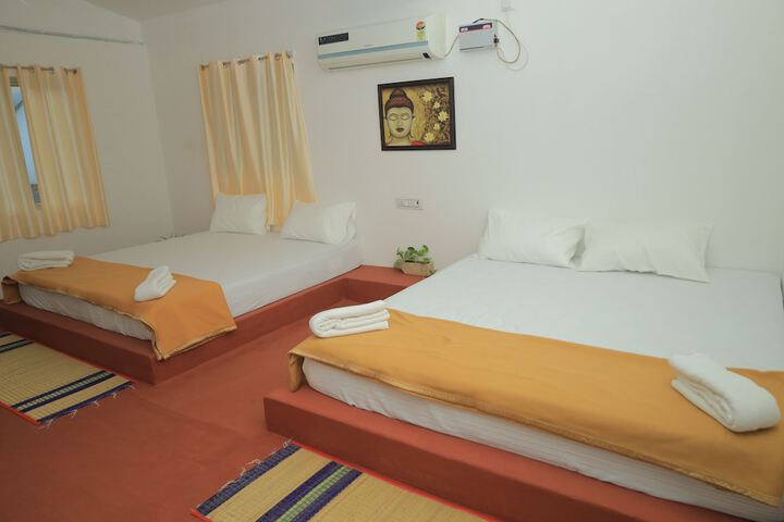 Room 4 of 47
