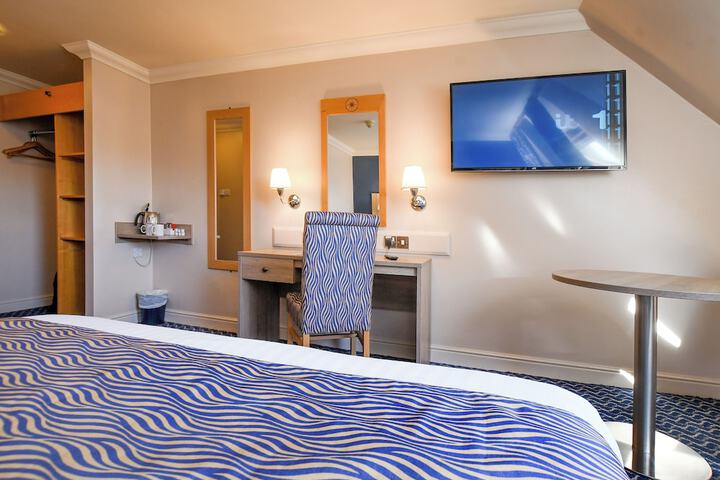 Room 29 of 216