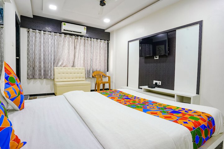 Room 12 of 35