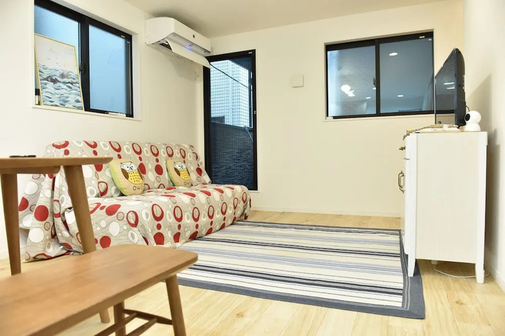 Room 3 of 11