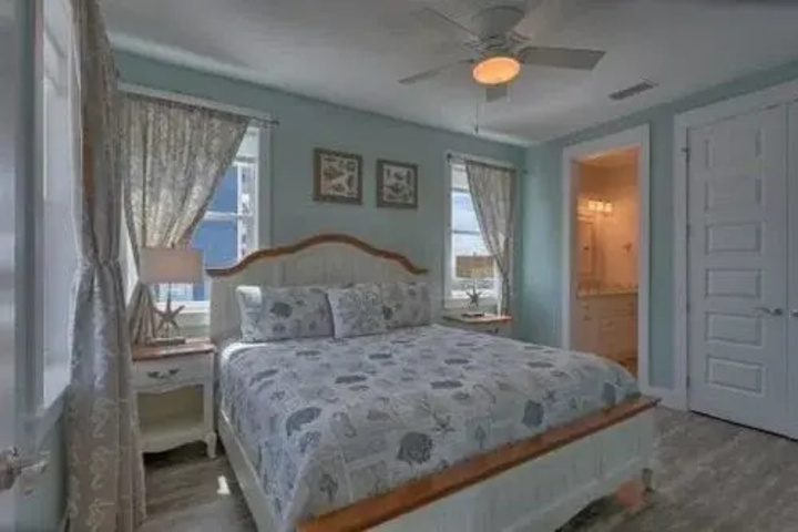 Room 6 of 23