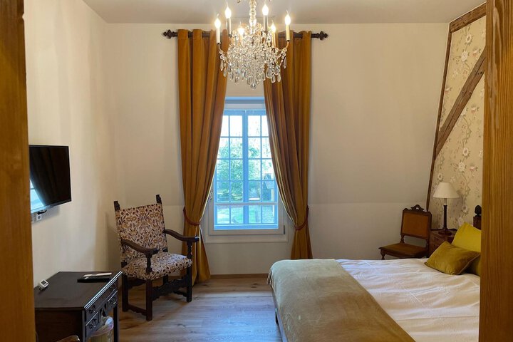 Room 5 of 57