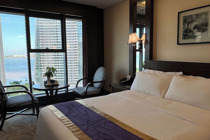 Room 15 of 49