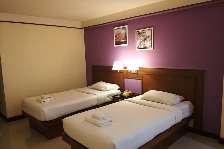 Room 22 of 110