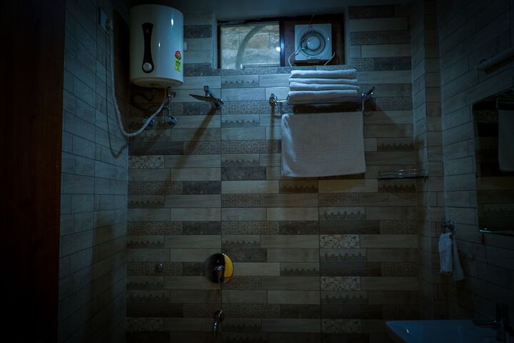 Room 31 of 54