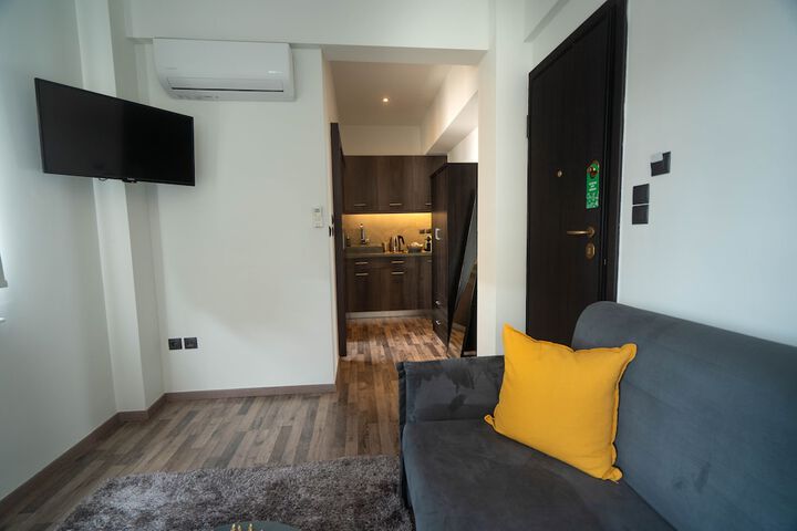 Room 68 of 121