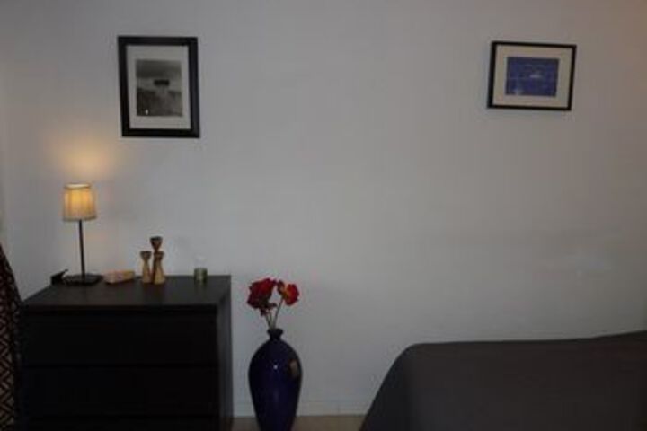 Room 6 of 24