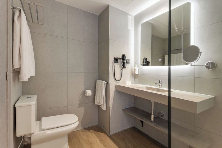 Clean Restrooms