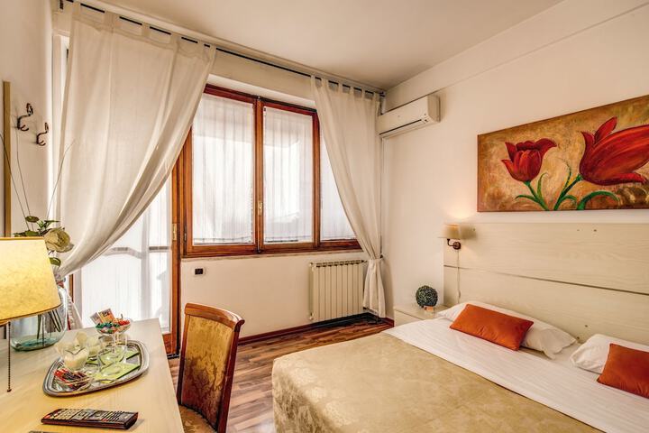 Room 7 of 31