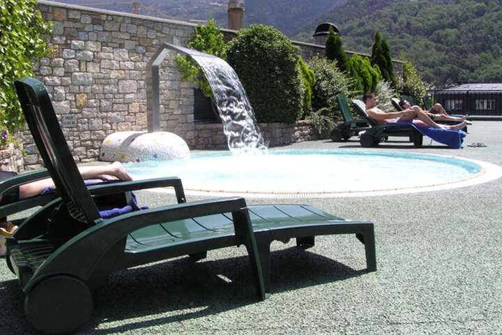 Pools & Facilities