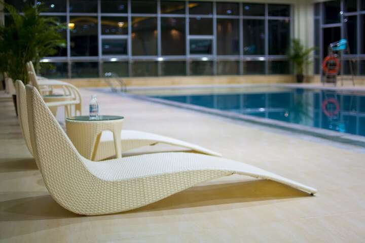 Hotel Pool