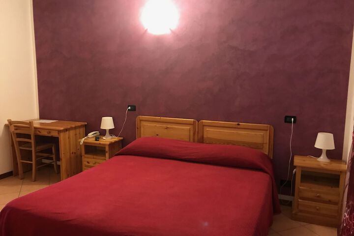 Room 8 of 64