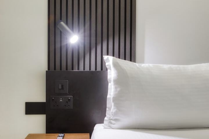 Room 41 of 150