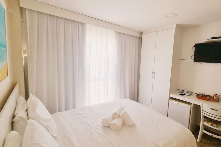 Room 33 of 60