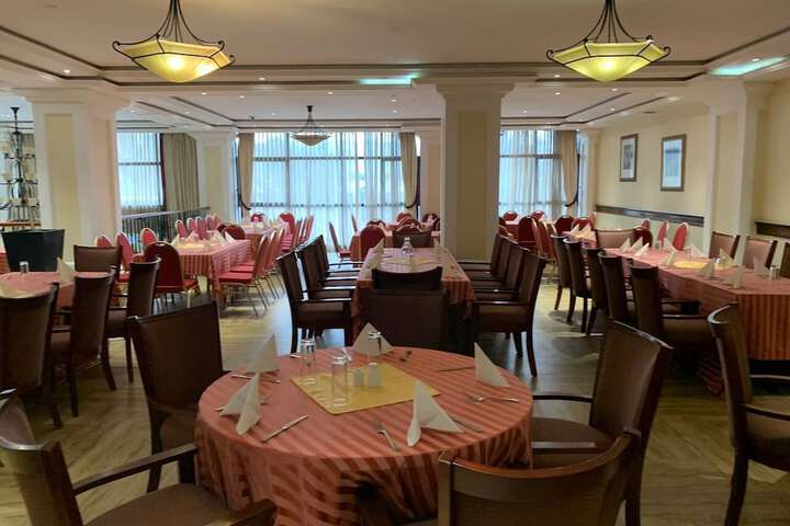 Dining 140 of 168