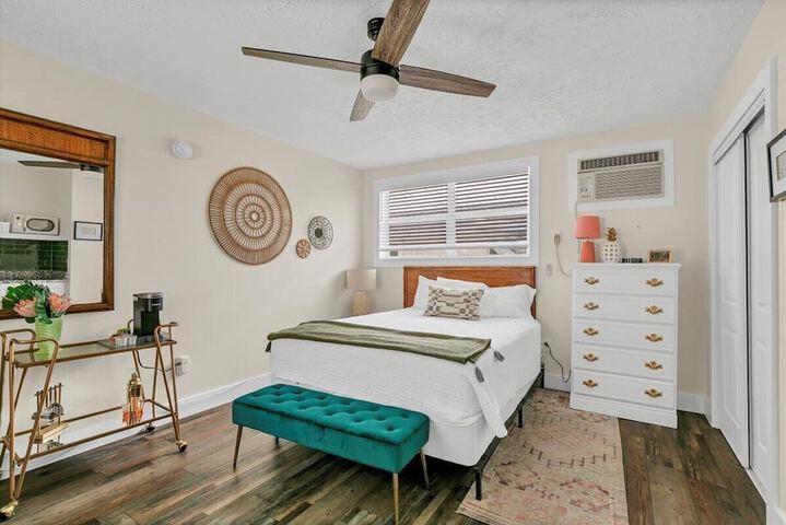 Room 12 of 67