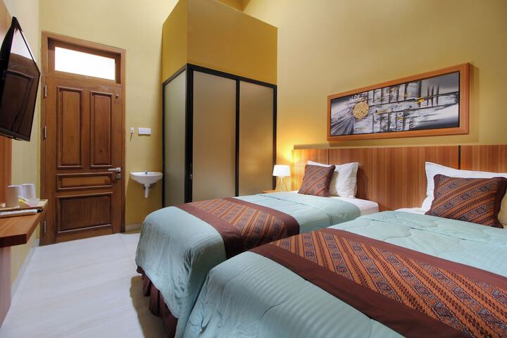 Room 7 of 29