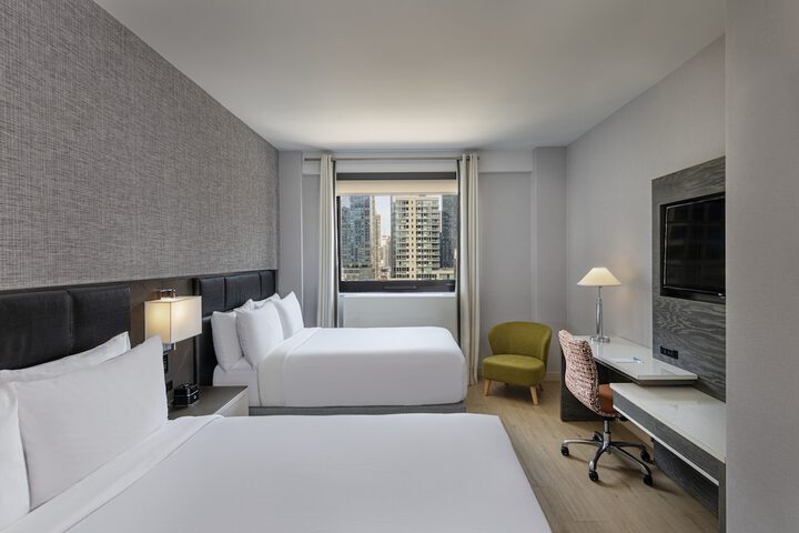 Room 4 of 13