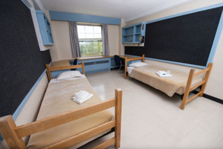 Room 18 of 37