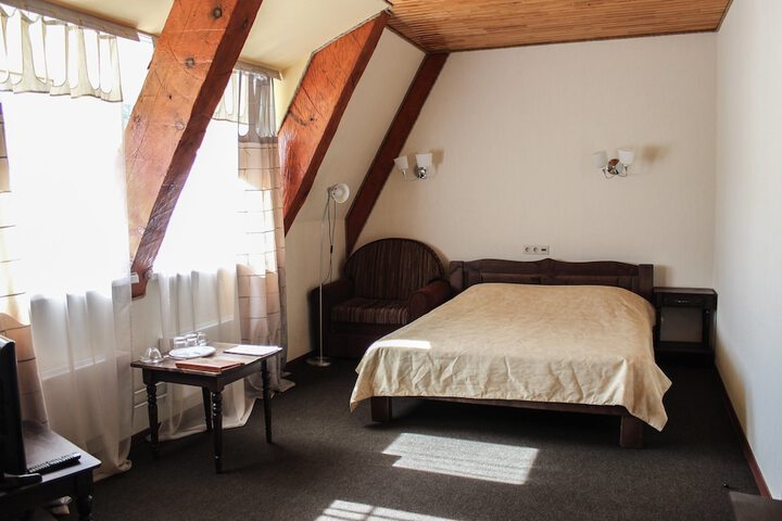 Room 7 of 46