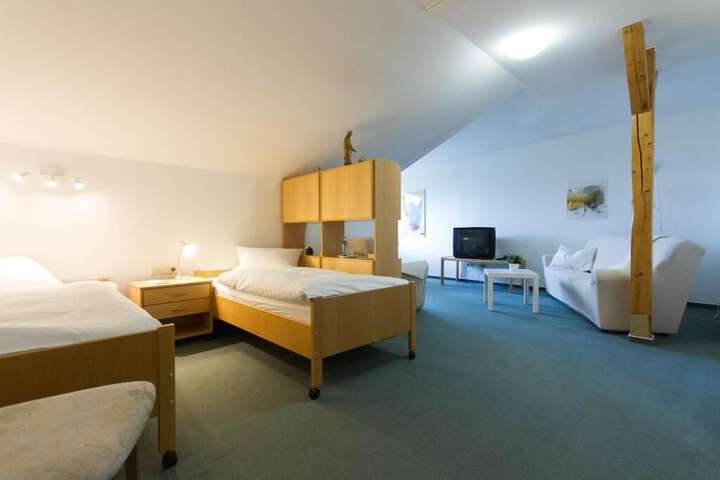 Room 2 of 17