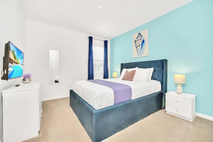 Room 2 of 22