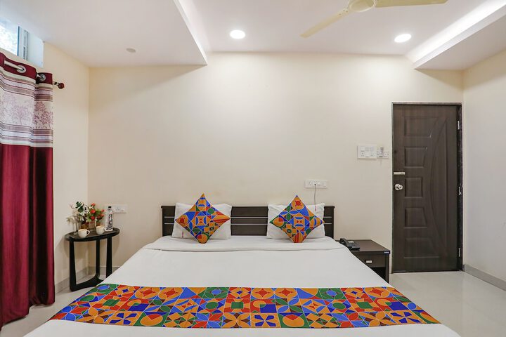 Room 7 of 25