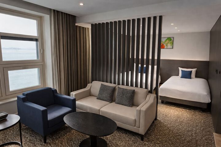 Room 5 of 46