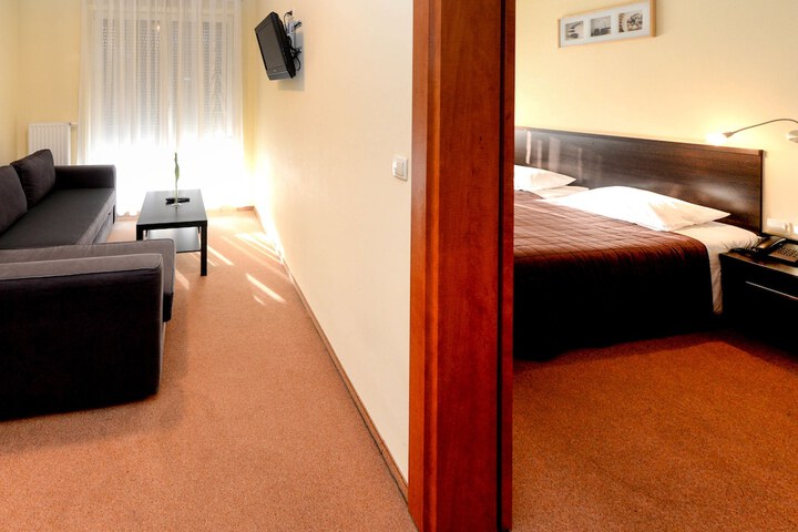 Room 11 of 55
