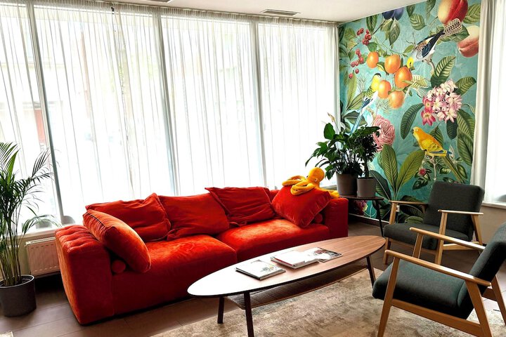 Guest Lobby
