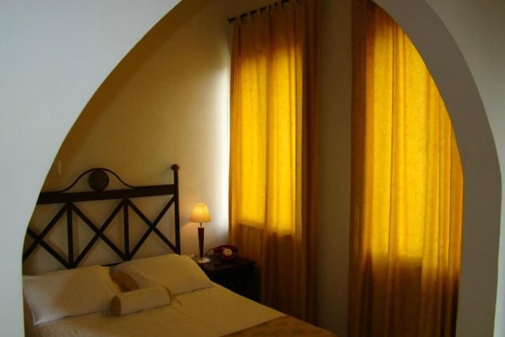 Room 5 of 49