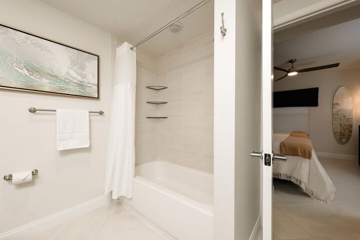 Room 28 of 264