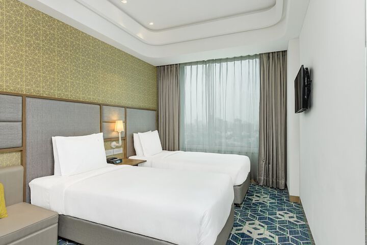 Room 25 of 118