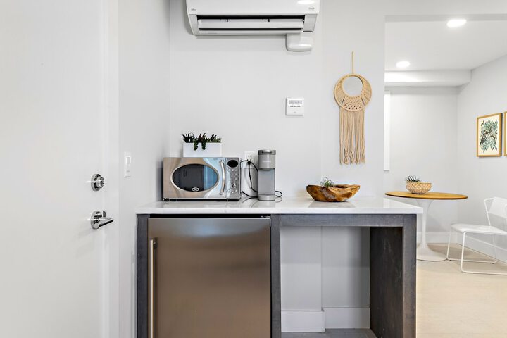 Breakfast/Coffee Service 36 of 61