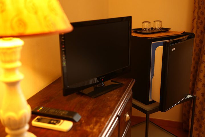 Mini-refrigerator