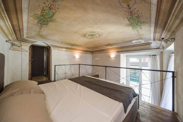 Room 3 of 56