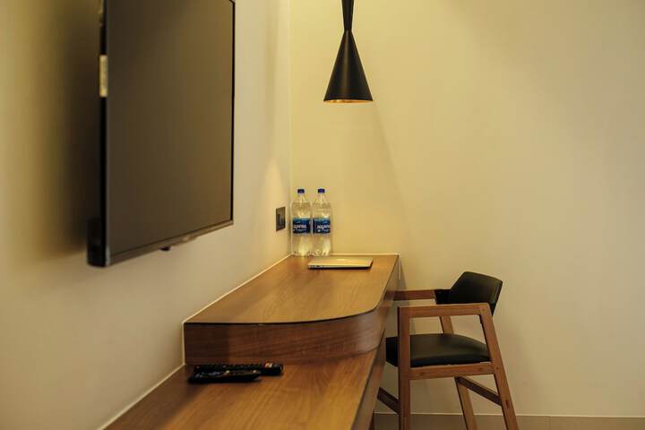 Room 35 of 141