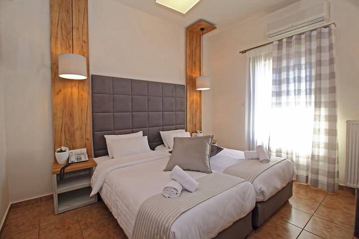 Room 7 of 31