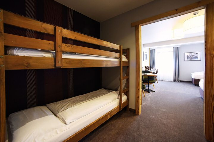 Room 17 of 48