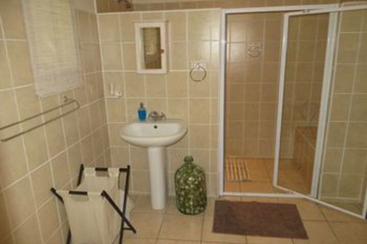 Room 2 of 19