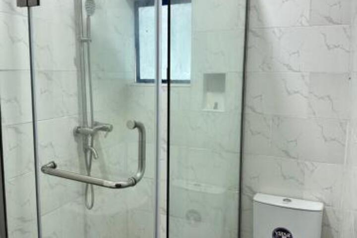 Room 5 of 26